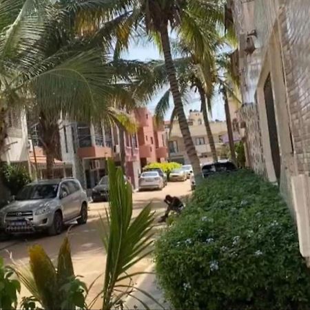 Appartement Haut Standing Idealement Situe A Dakar Exterior foto