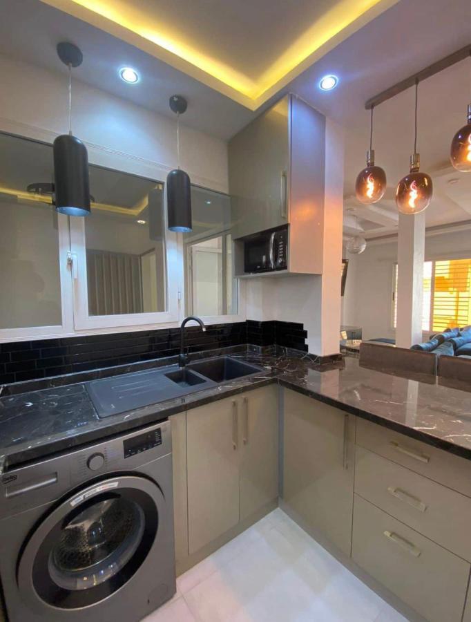 Appartement Haut Standing Idealement Situe A Dakar Exterior foto