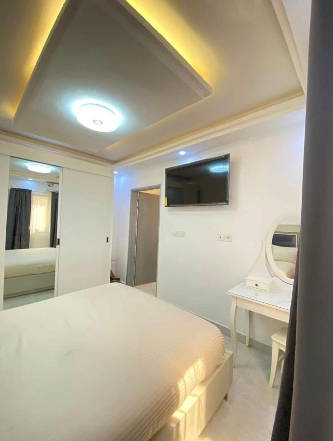 Appartement Haut Standing Idealement Situe A Dakar Exterior foto