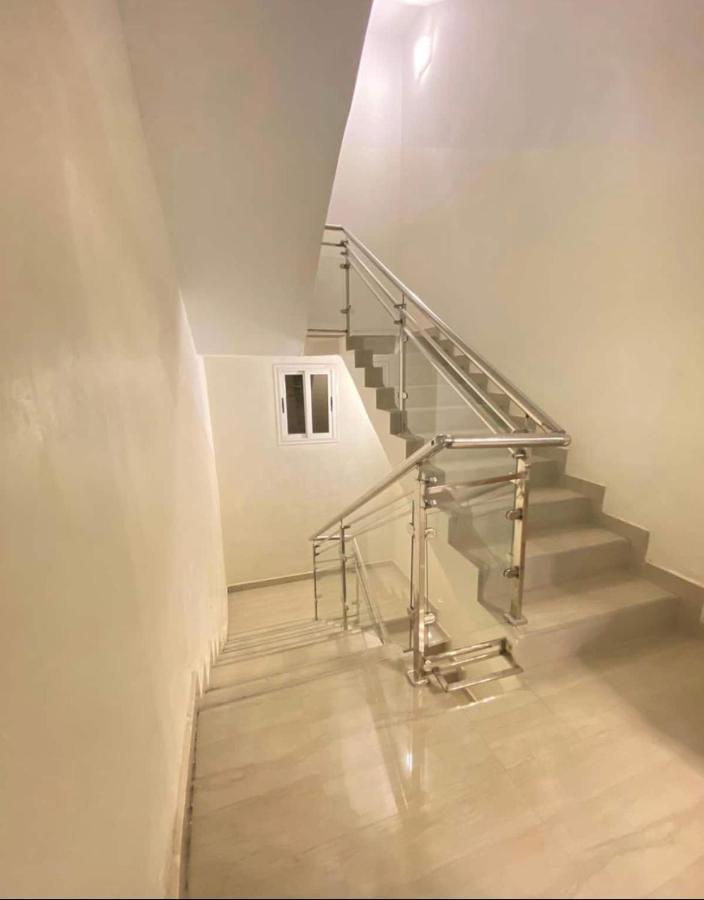 Appartement Haut Standing Idealement Situe A Dakar Exterior foto