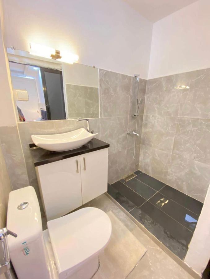 Appartement Haut Standing Idealement Situe A Dakar Exterior foto